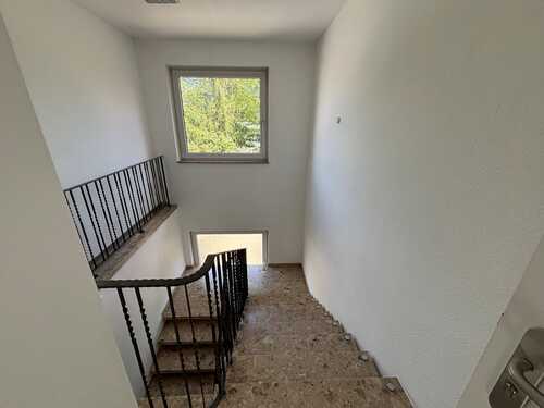 OG - Treppenhaus Ost - 2025 - 