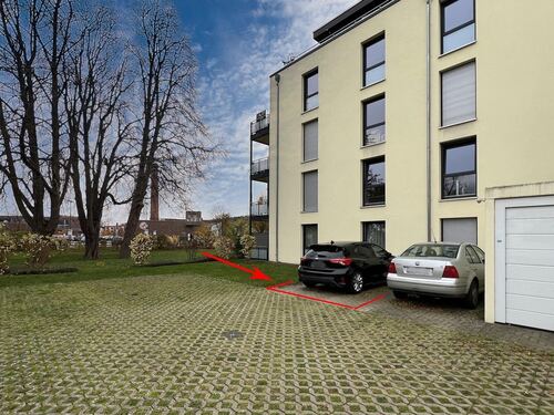 PKW-Stellplatz - Erdgeschoßwohnung mit 111,00 m² in Hildesheim zum Kaufen