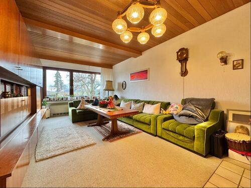 Großzügiges Wohnzimmer... - 