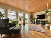Großes Wohnzimmer mit Zugang.. - 