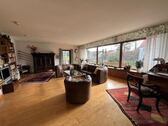 Lichtdurchfluteter Wohnbereich - 