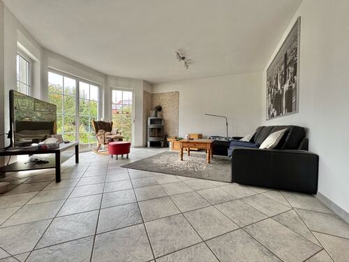 Großer und offener Wohn- ... - 