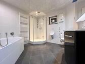 Modernes Badezimmer - 
