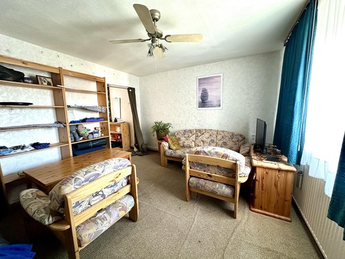 Wohn-/Schlafzimmer im OG - 