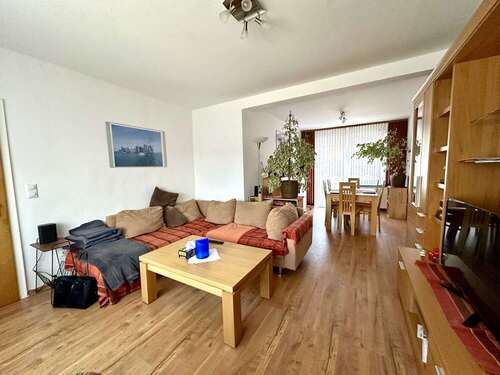 Großes Wohnzimmer - 5 Zimmer Einfamilienhaus in Bockenem