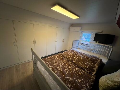 ... mit Einbauschrank - 