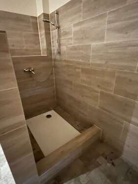 mit bodentiefer Dusche - 