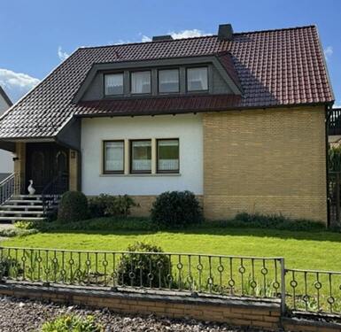 Frontansicht - 6 Zimmer Einfamilienhaus zum Kaufen in Alfeld