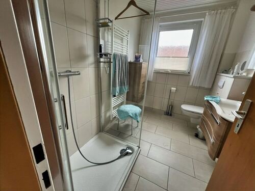 erneuertes Duschbad - 