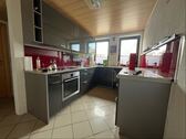 Küche mit Einbauküche - 