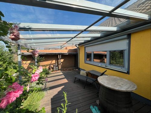 ... Zugang auf die überdachte Terrasse - 