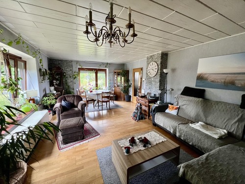 Helles Wohnzimmer (EG) - 5 Zimmer Einfamilienhaus in Hildesheim