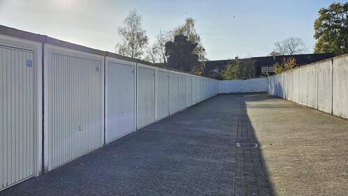 Garage im Garagenhof möglich - 