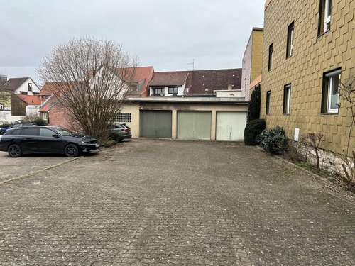 Garagengebäude mit Zufahrt und Stellplätzen - Mehrfamilienhaus, Wohnhaus mit 232,00 m&sup2; in Herzberg zum Kaufen