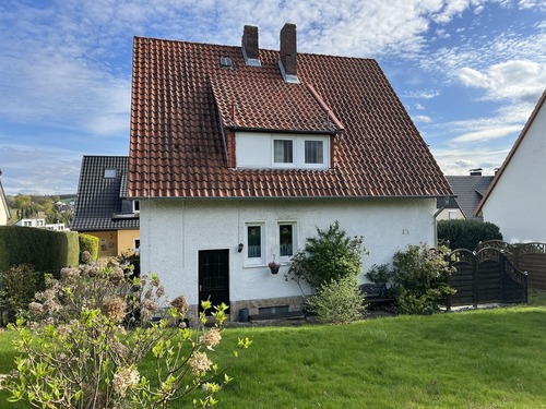 Rückansicht - Einfamilienhaus mit 135,00 m&sup2; in Alfeld zum Kaufen
