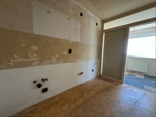 Küche mit Zugang zur Essecke - 