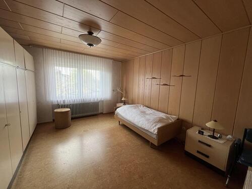 Geräumiges Schlafzimmer OG - 