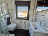Tageslichtbad mit Dusche (OG) - 