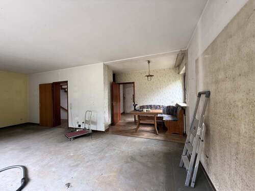 Wohn- und Esszimmer - 
