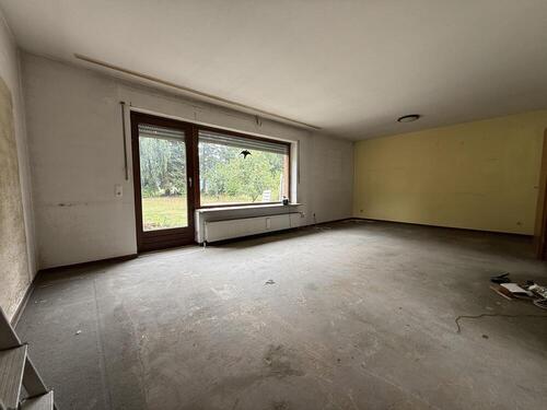 Wohnzimmer + Zugang zum Garten - 