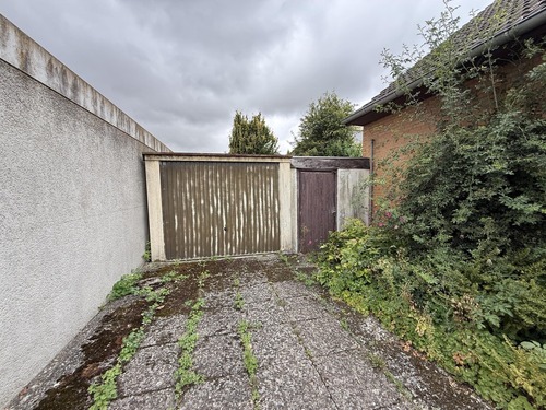 Garage - 