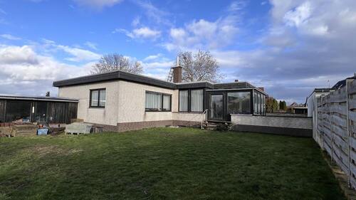 Rückansicht - 5 Zimmer Bungalow in Springe