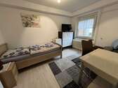 Zimmer 1 KG - 