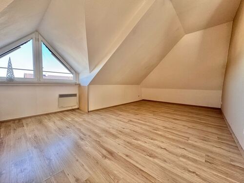 Mögliches Kinderzimmer links (DG) - 