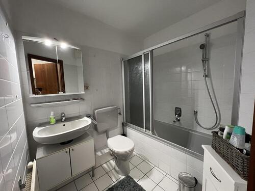 Badezimmer innenliegend - 