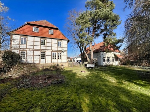 Pfarr-/ Gemeindehaus Rückseite - 