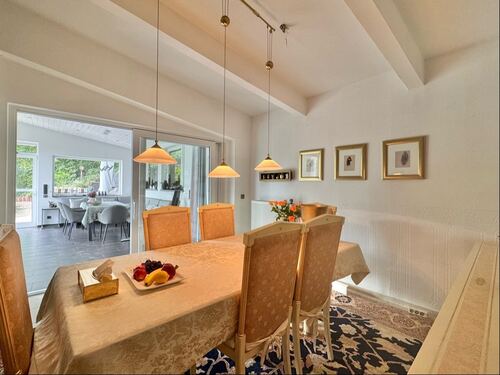 ... mit Zugang zum... - 