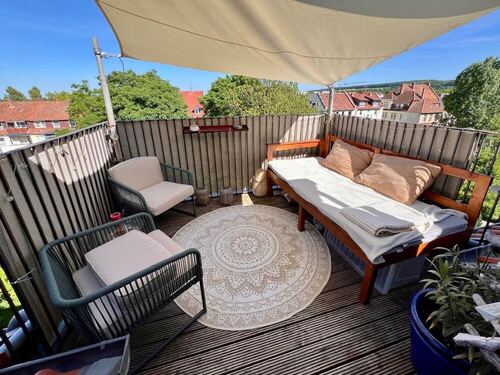 ... und herrlicher Dachterrasse - 