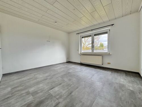 Schönes Schlafzimmer (Einliegerwohnung) - 