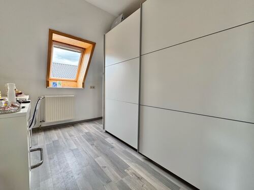 ...eigenem Ankleidezimmer (DG) - 