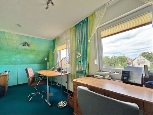 Gemütliches Bürozimmer (DG) - 