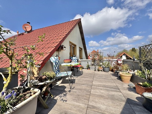 Sonniger Balkon (DG). - 