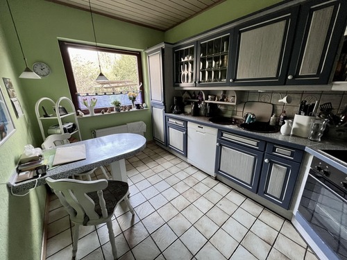 Küche mit Essplatz - 