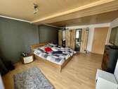 Schlafzimmer (OG) - 