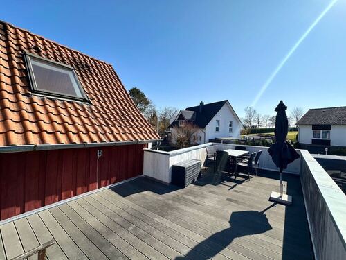 großen Dachterrasse mit ... - 