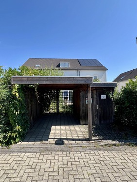 Carport - Reihenmittelhaus mit 132,00 m&sup2; in Hildesheim zum Kaufen