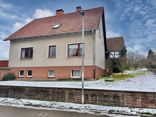 Hausansicht - 6 Zimmer Einfamilienhaus in Bockenem