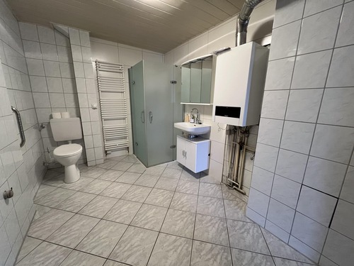 Badezimmer (EG) - 