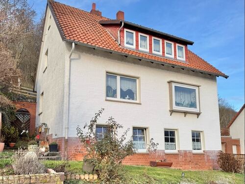 Hausansicht - 6 Zimmer Einfamilienhaus zum Kaufen in Bad Salzdetfurth