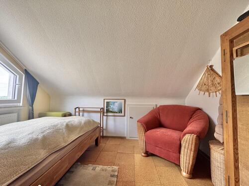 Gemütliches Schlafzimmer (DG) - 