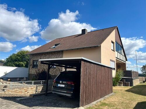 Carport und Garageneinfahrt - 