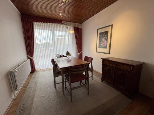 Esszimmer mit Ausgang zur Terrasse - 