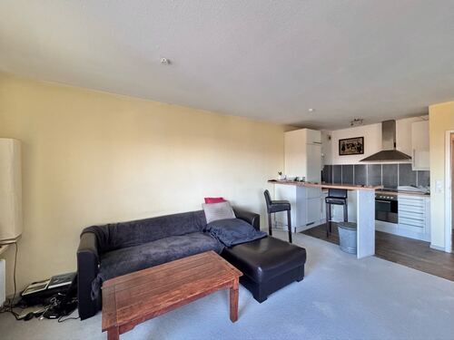 Großes Wohnzimmer... - Etagenwohnung mit 46,00 m² in Hildesheim zum Kaufen