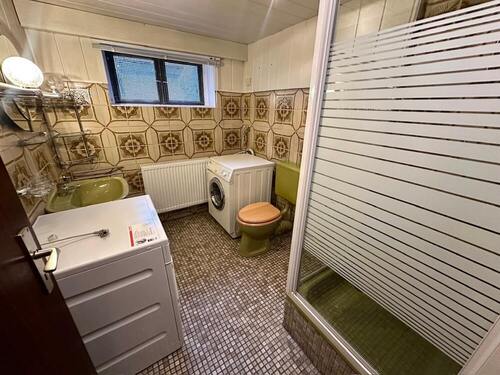 Bad Einliegerwohnung (UG) - 