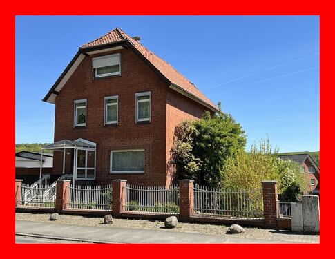 Vorder-/Seitenansicht - Alfeld OT: Stadtnah und doch im Grünen