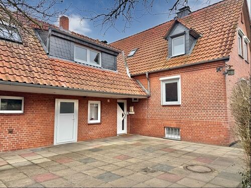 Hauseingang - 5.5 Zimmer Doppelhaushälfte in Holle